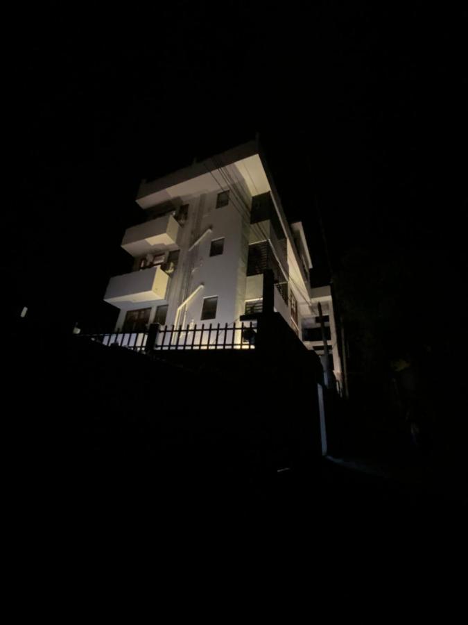 Aurelia Inn Κάντι Εξωτερικό φωτογραφία